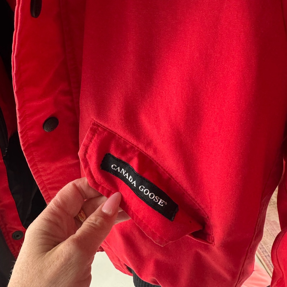Canada Goose Red Performance Jacket - Picture 5 of 5